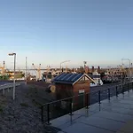 Apartamento Blank - A Night In The Gallery