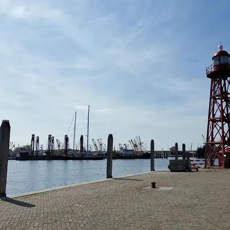 Blank - A Night In The Gallery Διαμέρισμα *