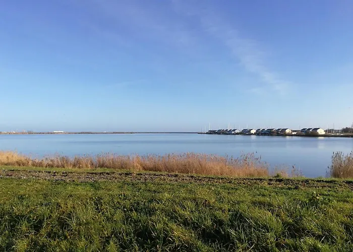 Blank - A Night In The Gallery