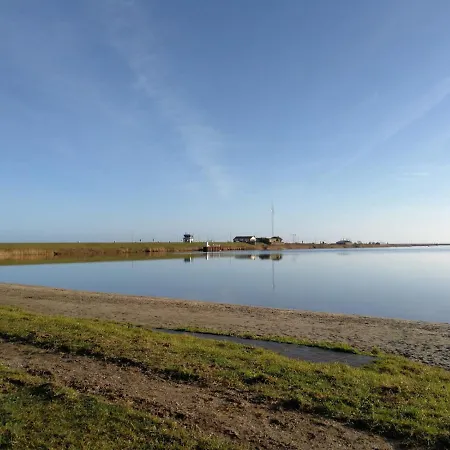 Blank - A Night In The Gallery *