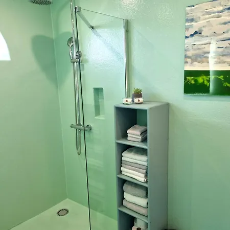 Blank - A Night In The Gallery Appartement Den Oever